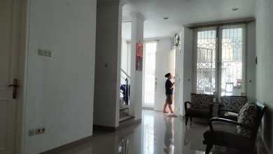 Dijual Rumah Siap Huni di Taman Grisenda, Sudah Renovasi
