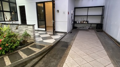 Disewakan Rumah Bagus di Casa Jardin