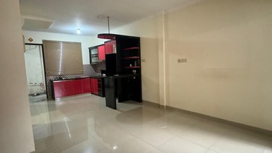 Dijual Cepat Rumah di Casa Jardin. Luas 6x15m. Semi Furnish