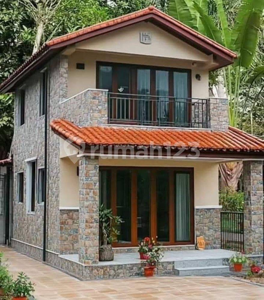 Christine Yuw | Agen Properti MR Realty