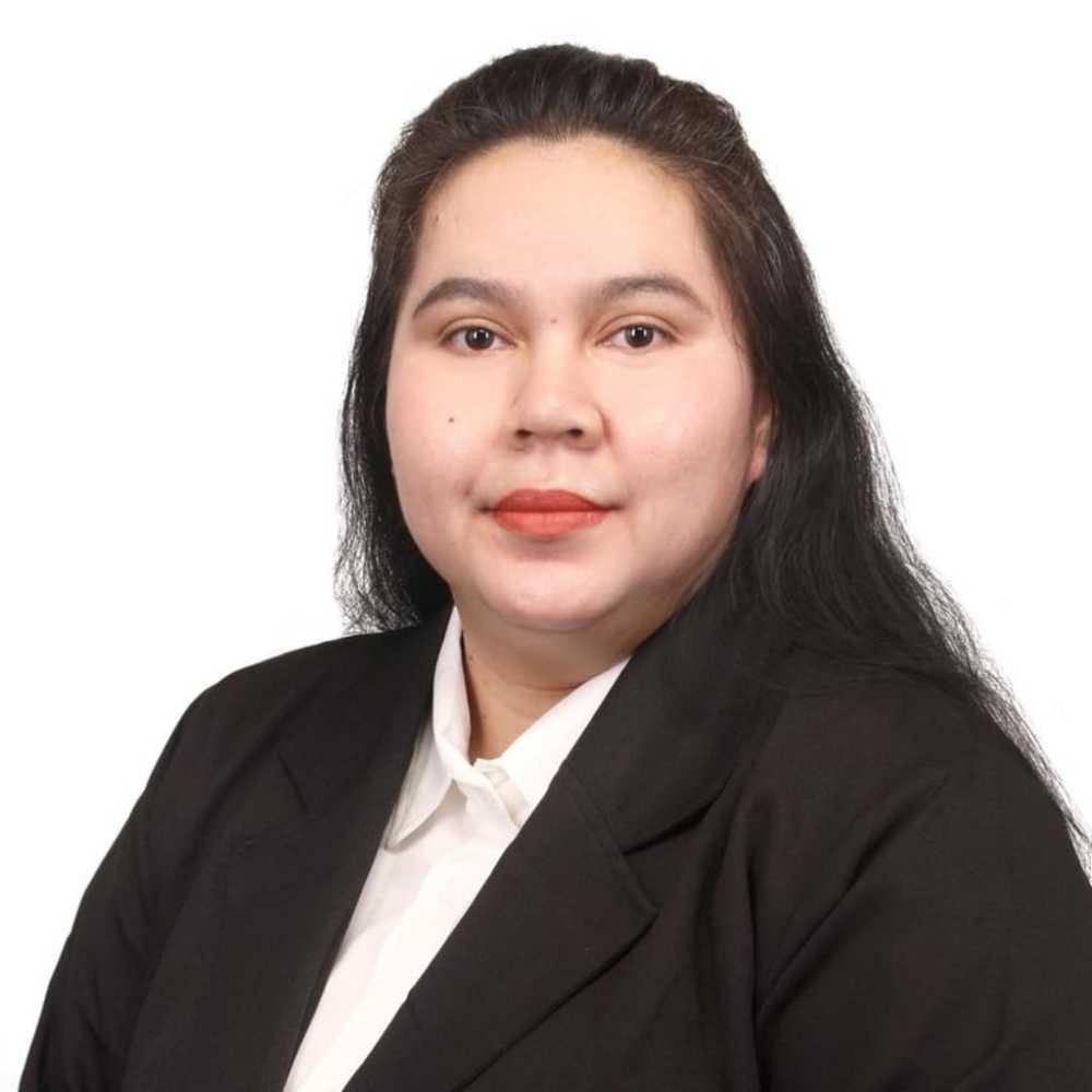 Isti Huang | Agen Properti MR Realty