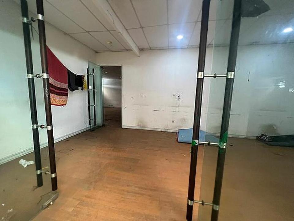 Disewakan Gudang di Peternakan