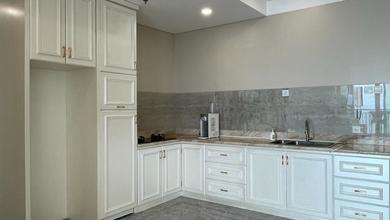 Sewa Condo greenbay 3+1 BR lantai tengah furnish rapi mewah view laut