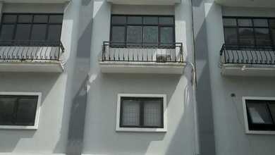 Ruko Toho Elang laut PIK