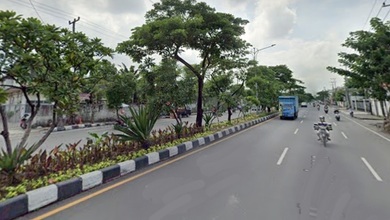 Tanah dan Bangunan/ Kantor di Jalan Raya Kota Surabaya