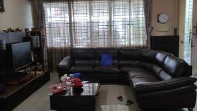 Rumah Golf Lake Residence, Jakarta Barat