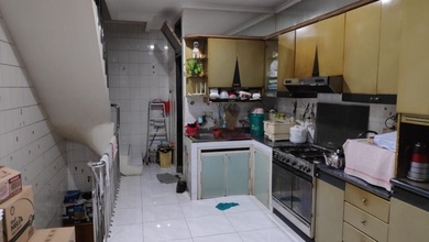 Rumah siap huni lokasi bagus di Jembatan 5 Jakarta barat