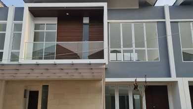 Rumah The Riviera At Puri Metland 8x18 Brand New