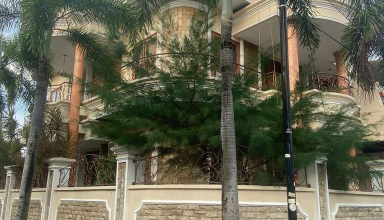 rumah mewah siap huni