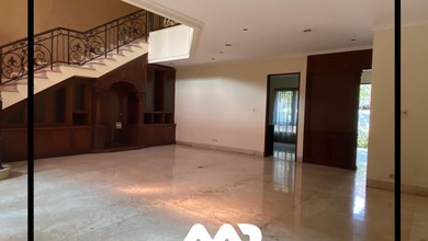 Rumah Terawat dan Siap Huni di Senopti Kebayoran Baru Jakarta Selatan