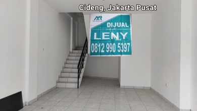 RUMAH BARU MINIMALIS 3,5 LANTAI DI CIDENG, JAKARTA PUSAT