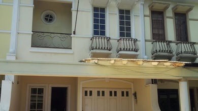 Rumah Dekat Pusat Belanja Harga Sewa 100 Jutaan Saja