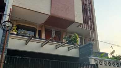 Rumah Mewah di Pluit Selatan, Furnish