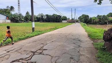 Tanah Jl Raya Curug Tangerang Lt 1400 Mtr, Akses Cont 40 Feet